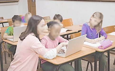 《比尾巴》教学设计