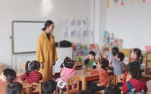 幼儿园中班班级游戏总结