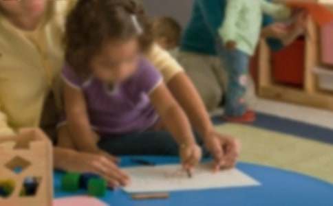 幼儿园中班科学教案《植物怎样喝水》