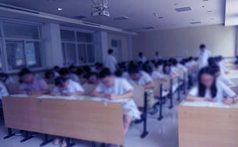 考试日记小学300字